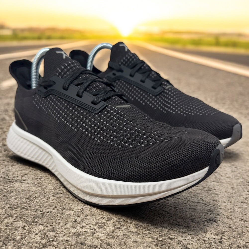 Flux Running Shoes Women's Size 10 Mens  8.5 Gym Running Athletic Sneakers Black